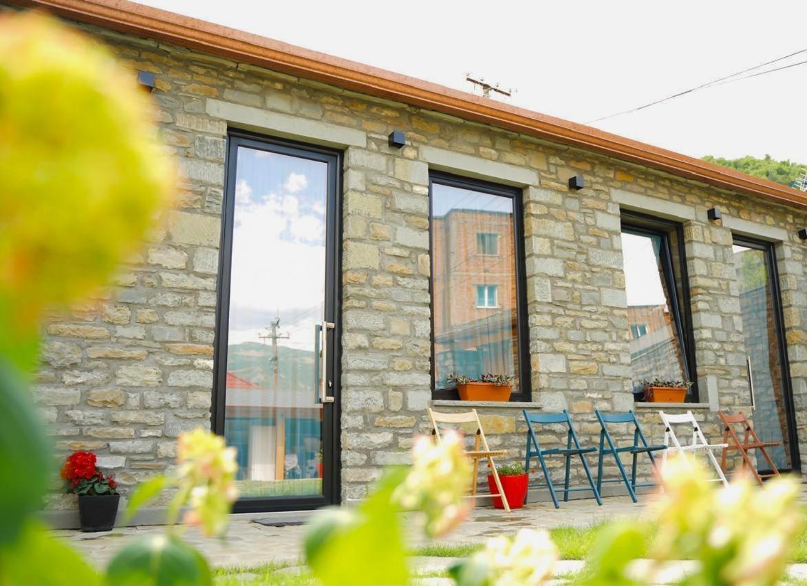 Gogo Moustache Guest House Përmet Eksteriør billede
